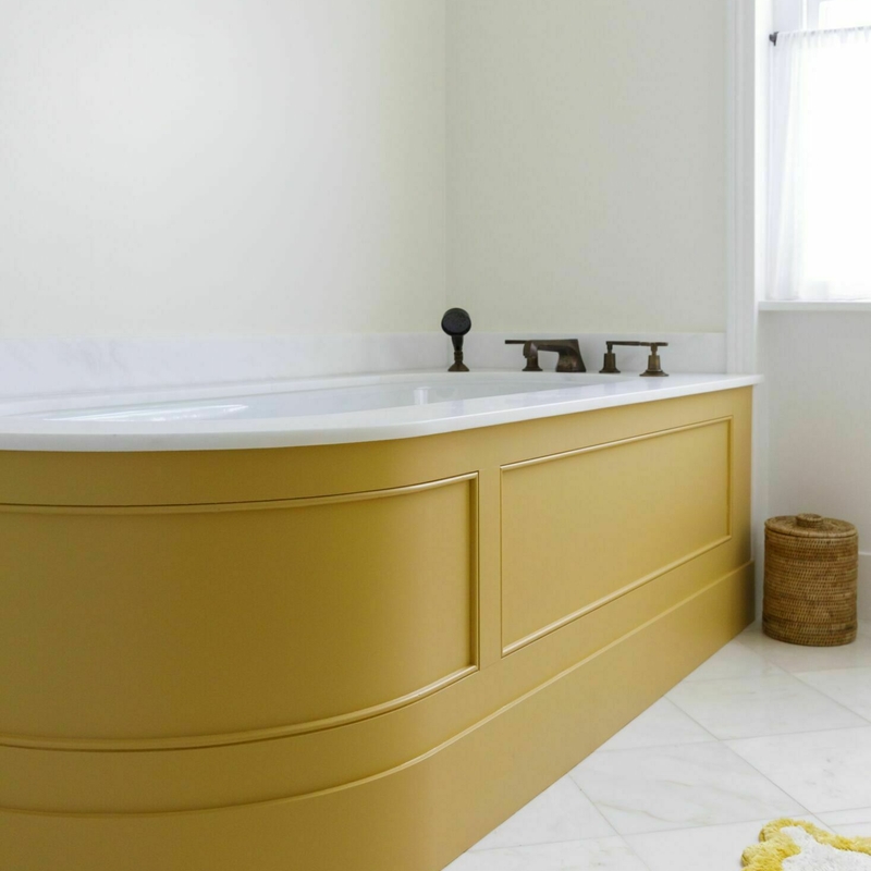 Eaton place curved bath ochre