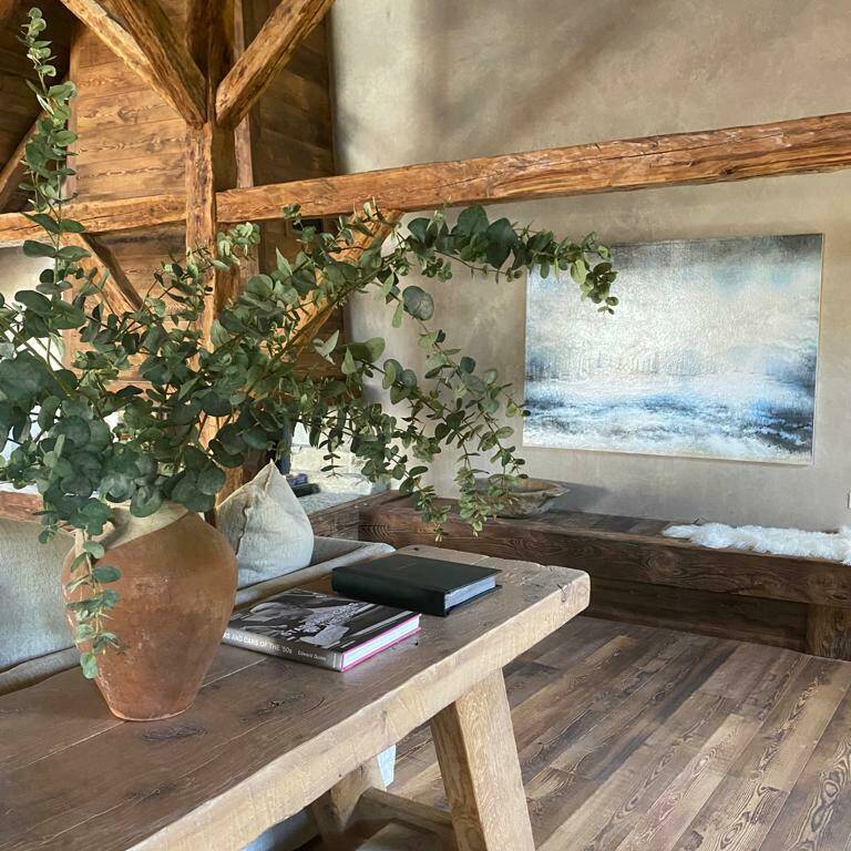 Ski Chalet Console Landscape Table